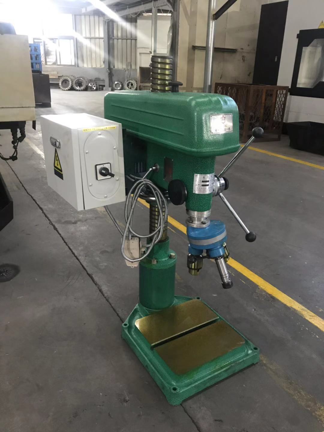 感謝鹽城凱成機(jī)械惠購三刀鉆攻機(jī)